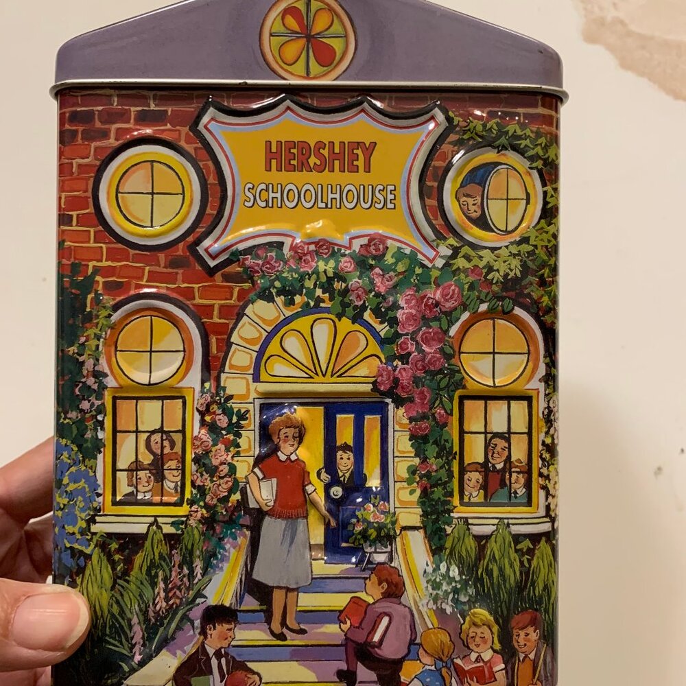 Hershey's School house Tin